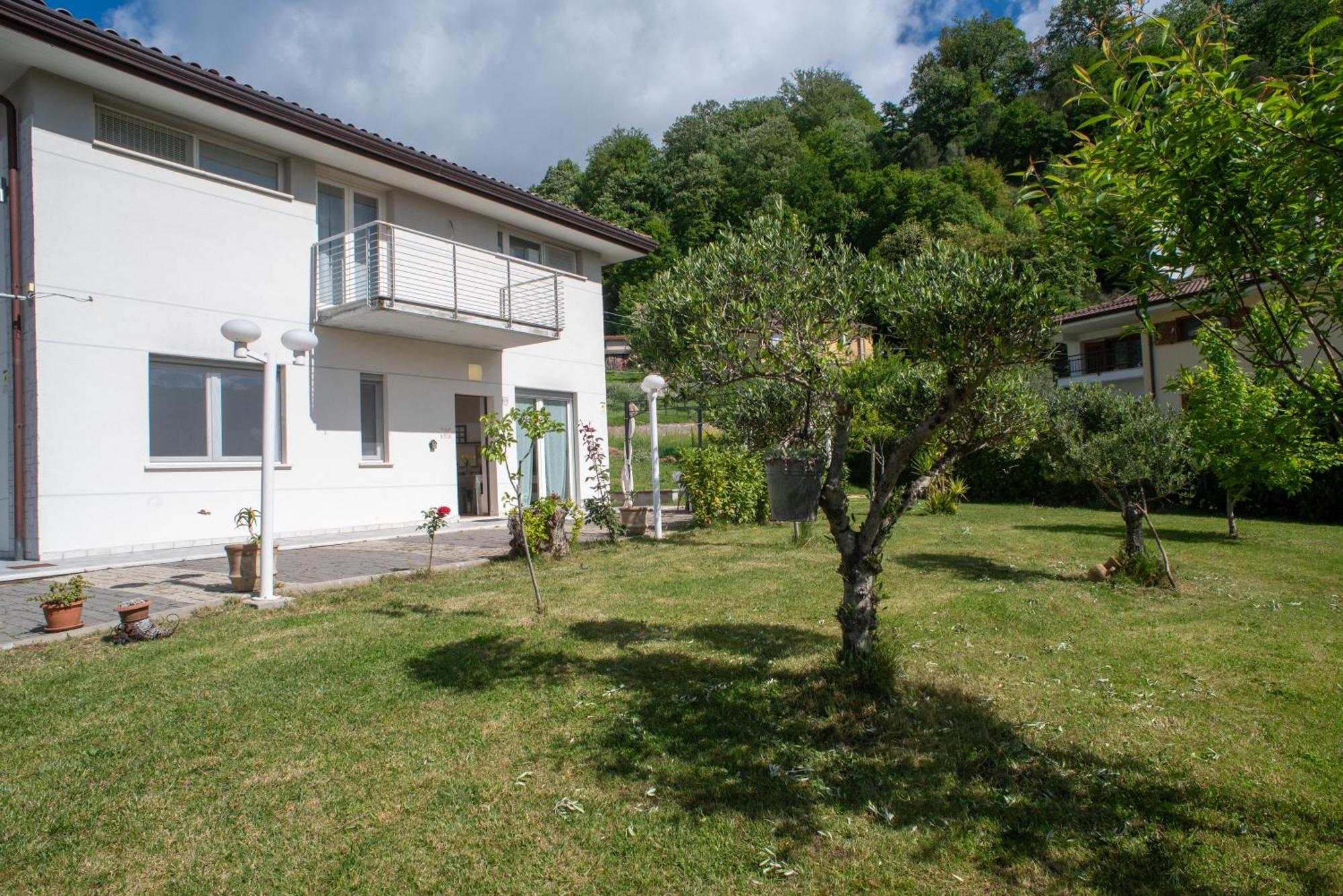 Casa Gioia - Giardino Privato, Vista Panoramica, Comfort E Barbecue Viggianello Zimmer foto